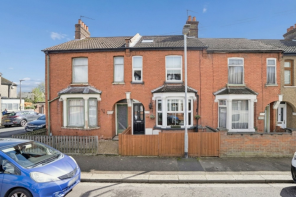 116, Sandringham Road, Watford WD24 7BE