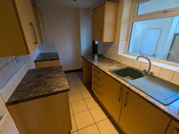 2 bed Terraced for sale Image 5