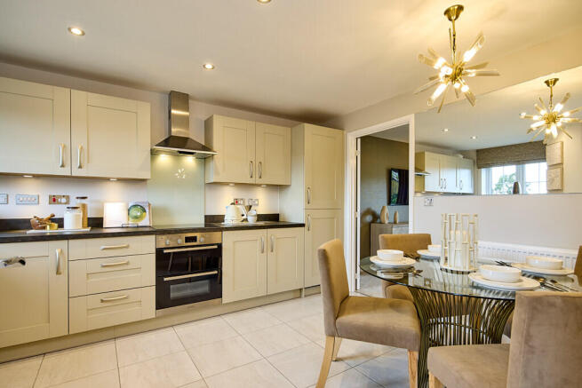 3 bed House for sale Image 4