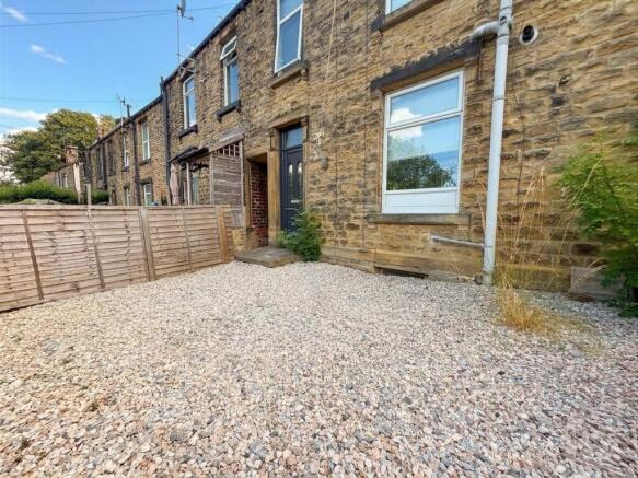 2 bed Terraced to rent Image 12