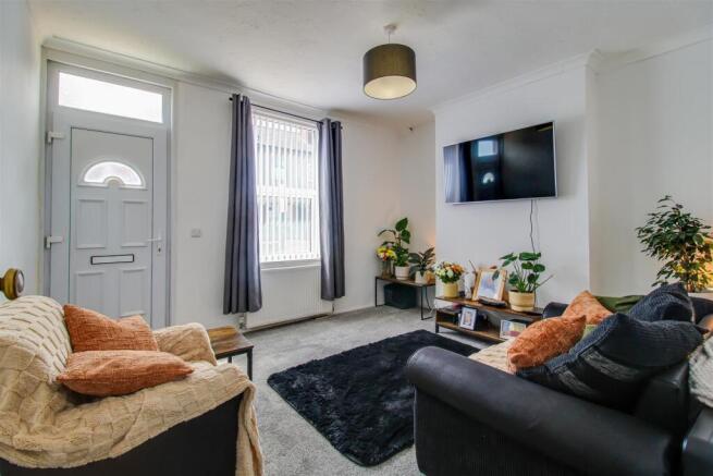 2 bed Semi-Detached for sale Image 5
