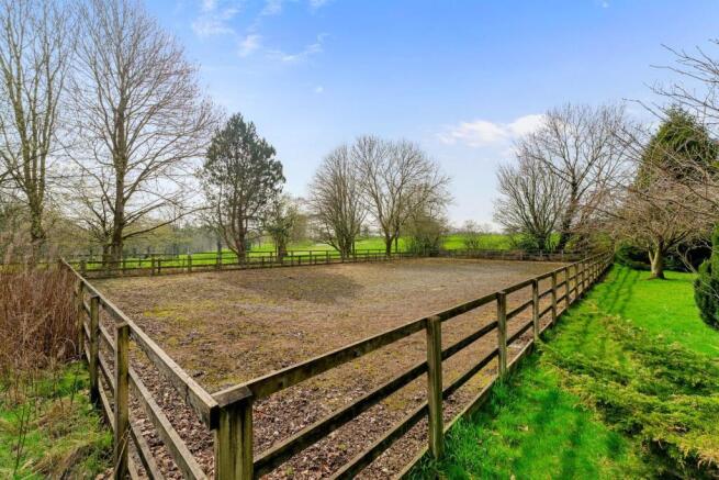 OAKLANDS FARM, 44 HEYBRIDGE LANE27.jpg