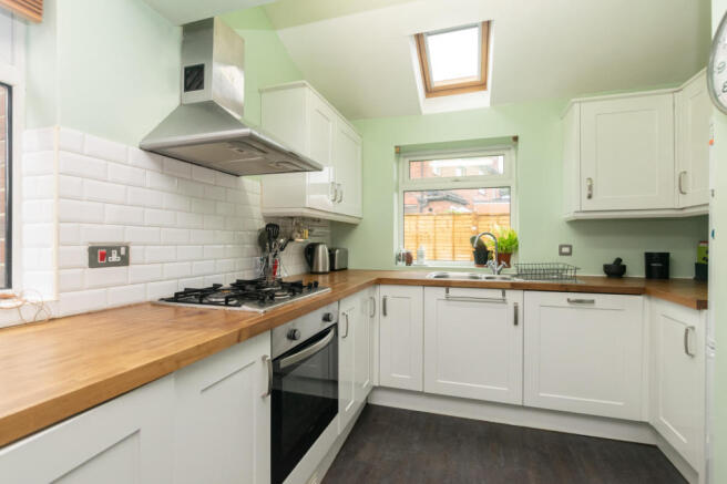 Kitchen 1.