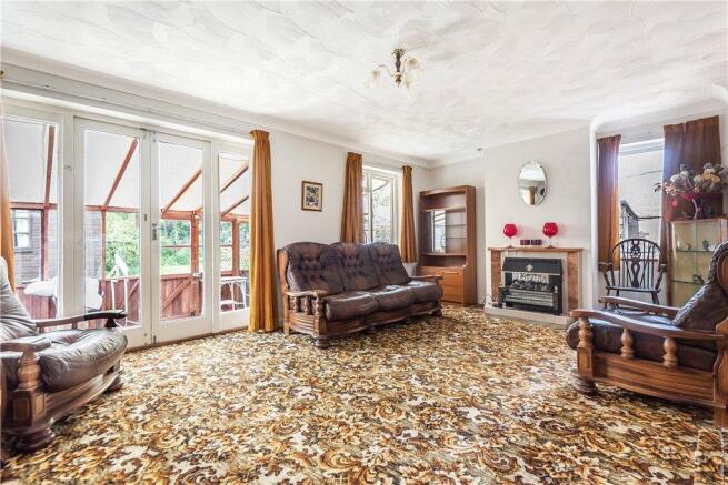 Sitting/Dining Room