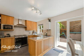 18, Severnake Close, London E14 9WE