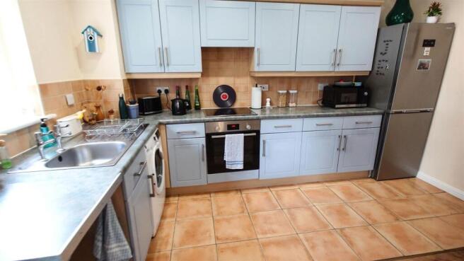 2 bed Apartment for sale Image 8
