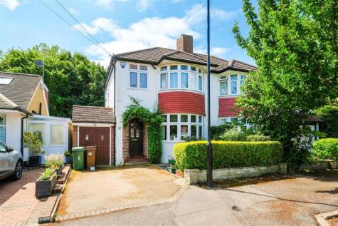 Rosslyn Avenue, North Chingford