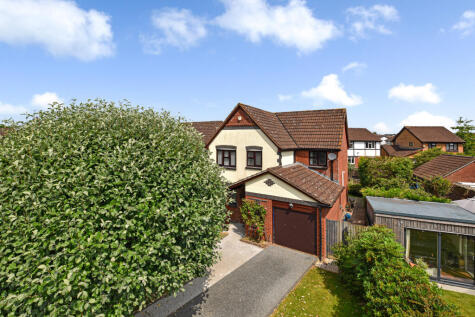 Wheatfield Close, Cullompton, EX15