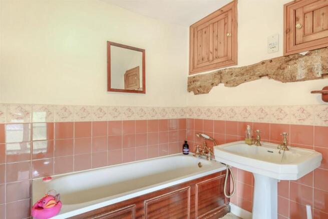 8516542-interior30.jpg