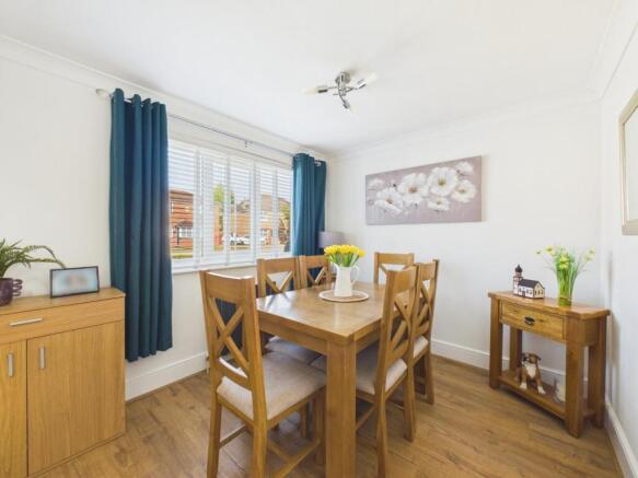 3 bed House for sale Image 10
