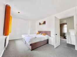18, Trevor Road, Edgware HA8 0EU