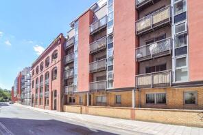 103, Thomas Court, Three Queens Lane, Redcliff, Bristol BS1 6LE