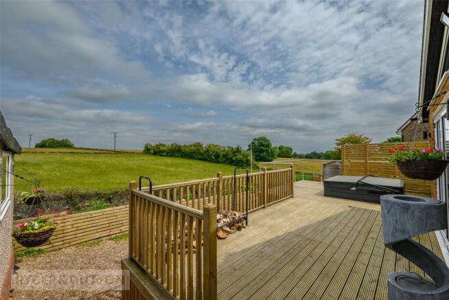 2 bed Detached Bungalow for sale Image 11