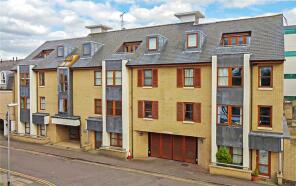 Flat 10, Garden Court, Adam And Eve Street, Cambridge CB1 1DW