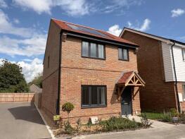 4, Thistley Close, Lyminge CT18 8FS