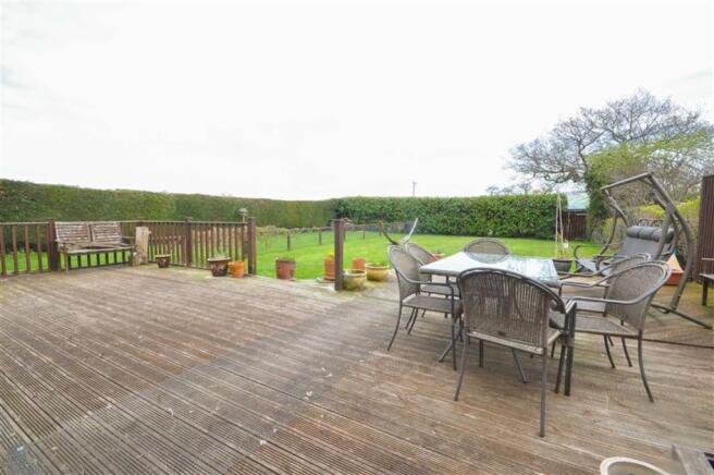 DECKING