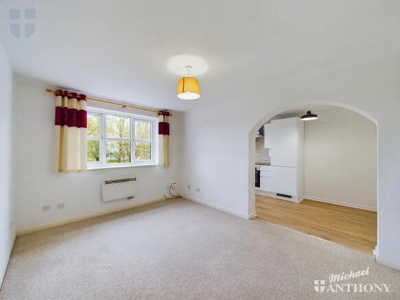 CAM02538G0-PR0254-STILL005