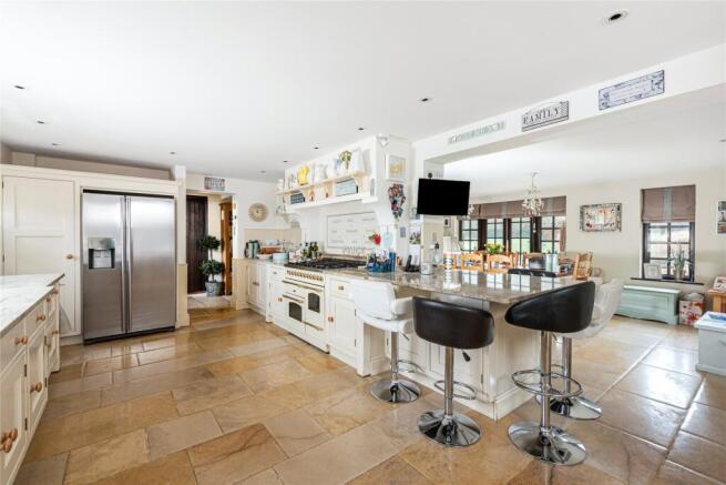 Kitchen/Breakfast Rm