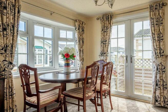 2 bed Park Home for sale Image 6