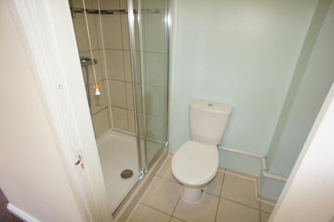 en suite shower r...
