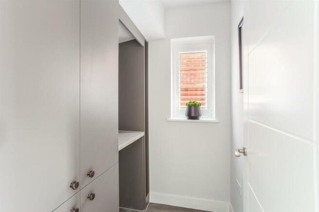 73297_82 Haywards Road  (13)_low.jpg