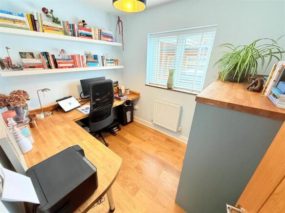 BEDROOM 3/OFFICE