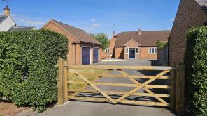 Mossley House, Grantham Road, Nottingham NG13 9EU