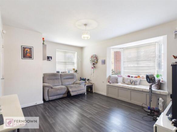 Oakfield Crescent, Marston Green, Birmingham, West Midlands, B37 photo 4