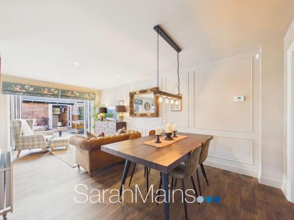 Living/Dining Area