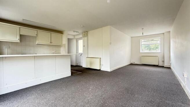 lounge/kitchen