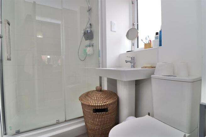 3 bed Semi-Detached for sale Image 7