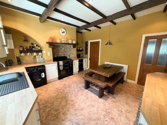 2 bed Terraced for sale Image 4