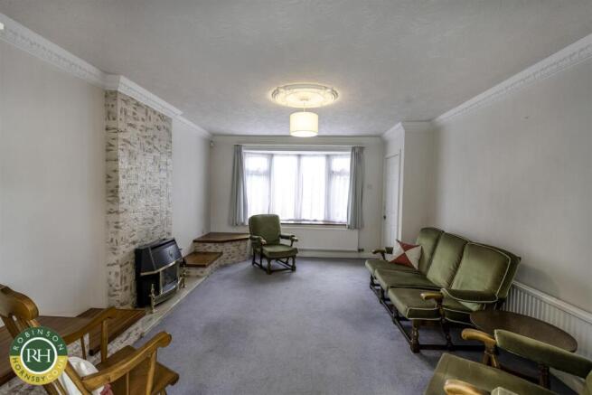 4 bed Detached for sale Image 7