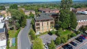 Flat 21, 4 Beacon Heights, Church Road, Haywards Heath RH16 3UU