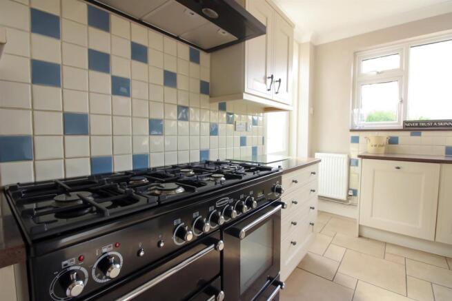 Kitchen d.JPG