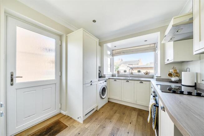 3 bed Semi-Detached Bungalow for sale Image 5