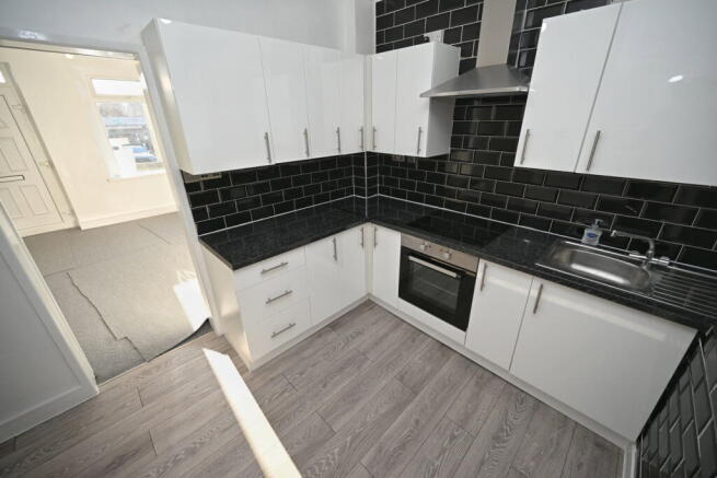 Bow Street, Cudworth, Barnsley, S72 8JL photo 5