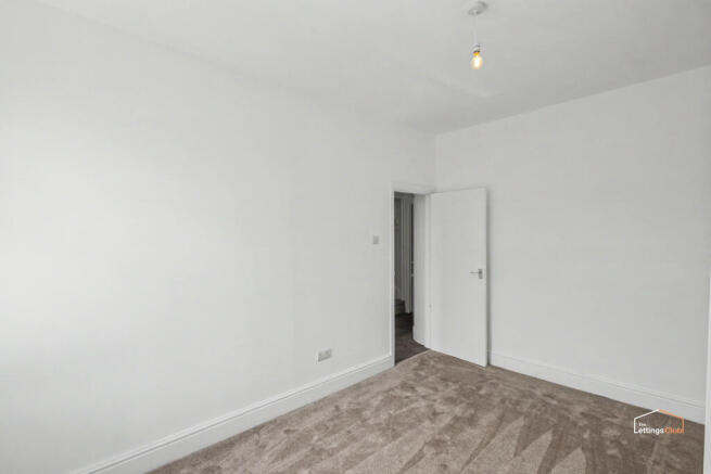 4 bed Terraced to rent Image 12