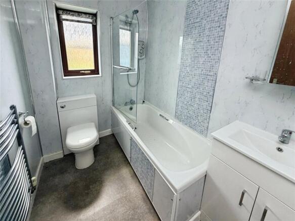 2 bed Bungalow for sale Image 5