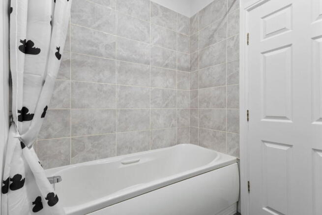 2 bed Flat for sale Image 12