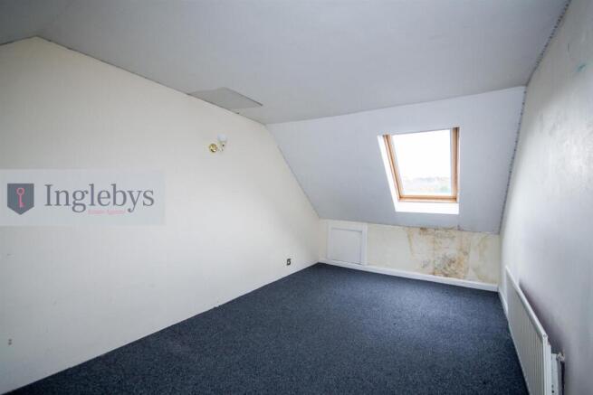4 bed Terraced for sale Image 9