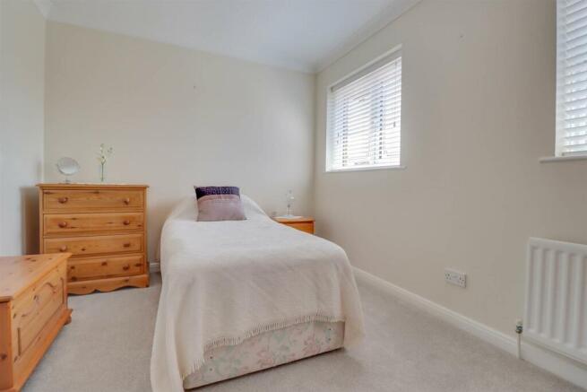 17 ERVINE PLACE INSIDE-15.jpg