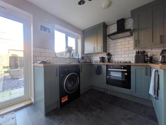 kitchen 2.jpeg