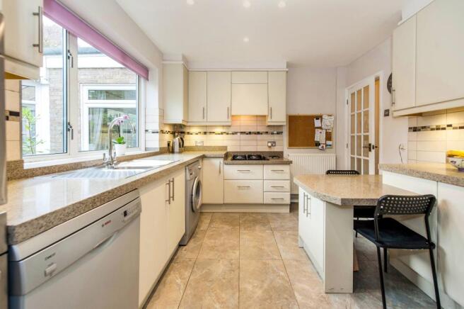 Kitchen/breakfast ro
