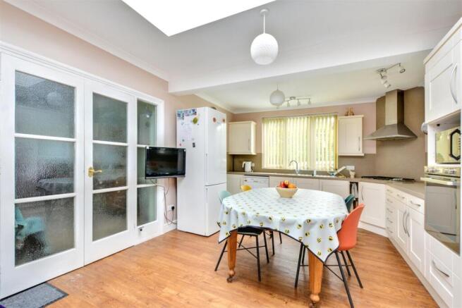 Kitchen_4.jpeg