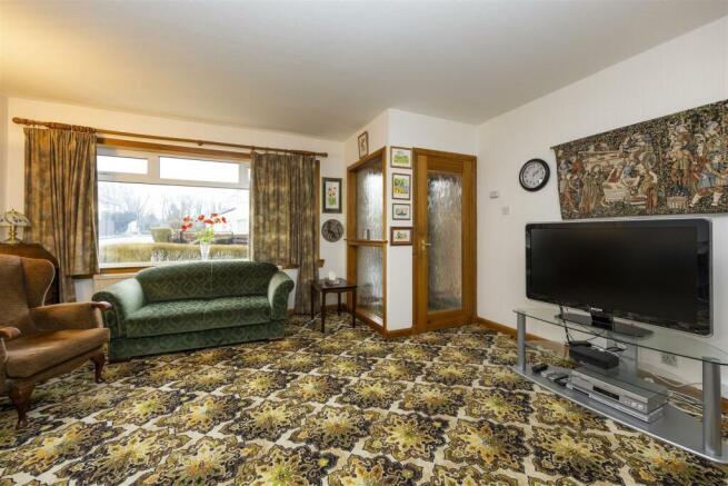 1_CRAIGENBAY_ROAD_LENZIE_003.JPG