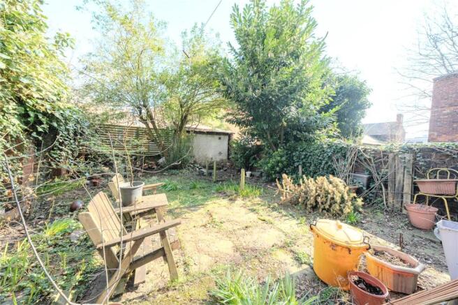5 bed Terraced for sale Image 8