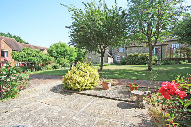 Photo 6