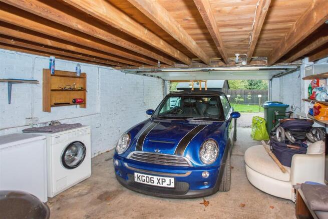 garage.jpg