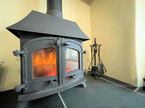 Log burner .jpg